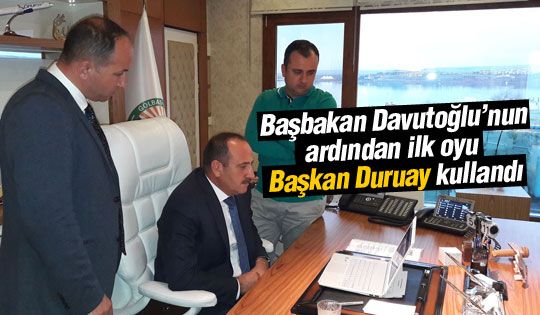 Davutoğlu'ndan sonra ilk oyu Başkan Duruay kullandı