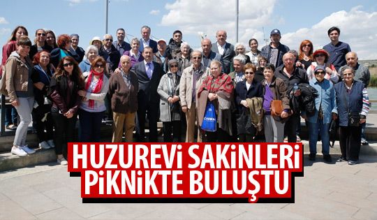 Huzurevi sakinleri Gölbaşı'nda piknikte buluştu